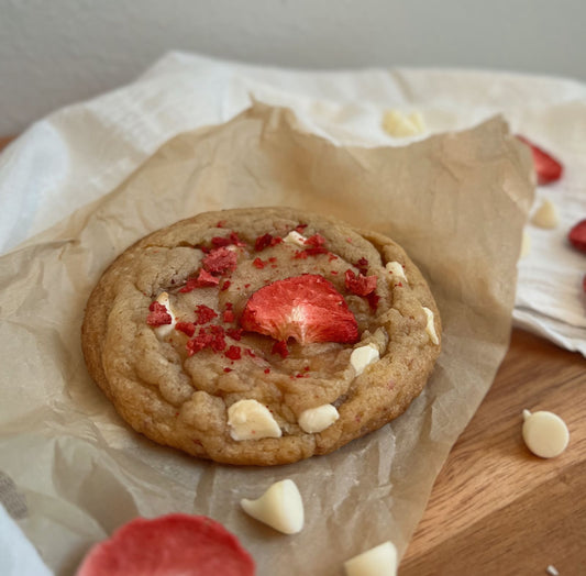Strawberries n' Cream Cookies